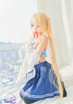 厨房里挺进岳丰满大屁股_剧情片免费观看视频